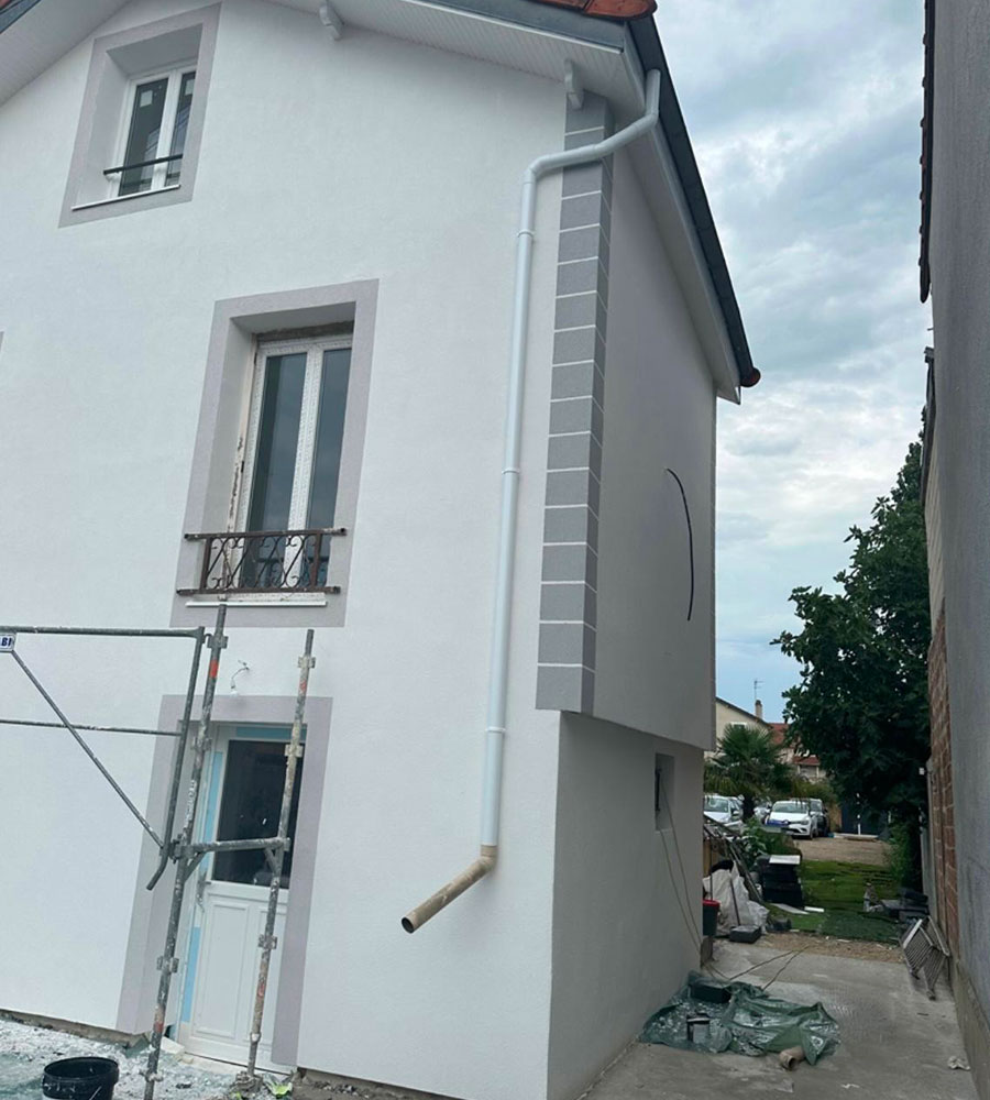 Ravalement de façade et mise en peinture à Rosny-sous-Bois (93110) en Seine-Saint-Denis (93)