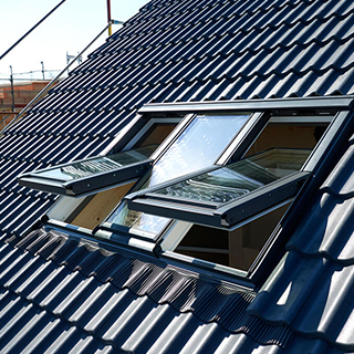 Pose de velux à Rosny-sous-Bois (93110) en Seine-Saint-Denis (93) - MFL Couverture